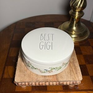 Rae Dunn Best Gigi keepsake dish with lid